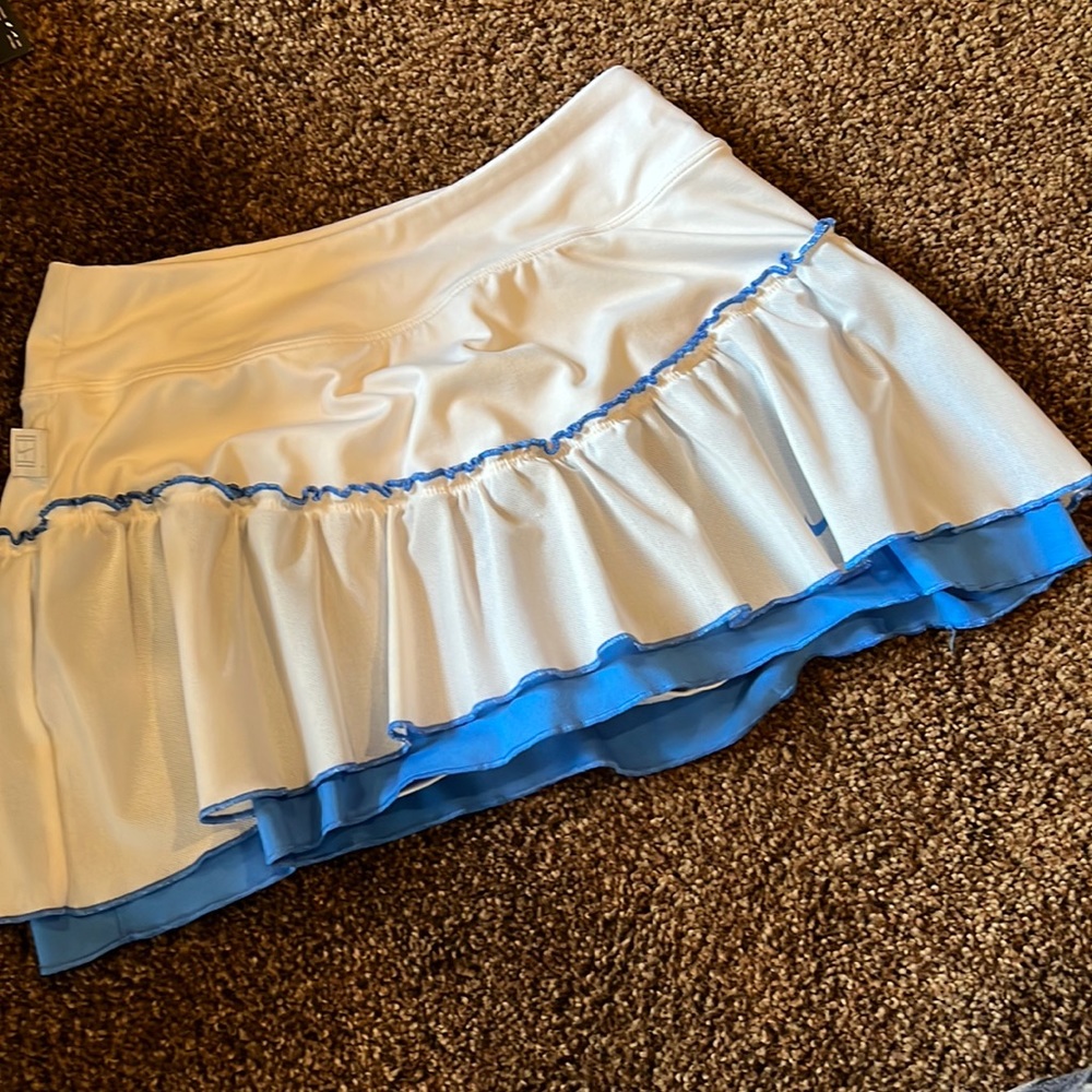 White with blue accents tennis skirt. Size S